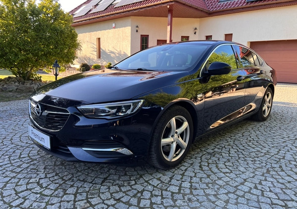 Opel Insignia cena 60900 przebieg: 179000, rok produkcji 2019 z Brwinów małe 232